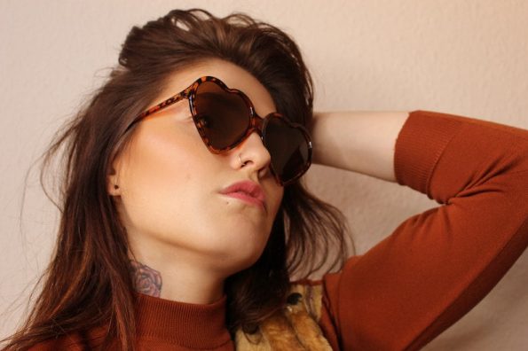 70s heart shaped sunglasses Retro oversized brown tortoise shell effect shades DEBBIE