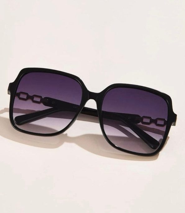 Oversize sunglasses for women