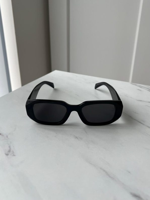 Classic chunky Trendy geometric all black Sunglasses black frame for woman