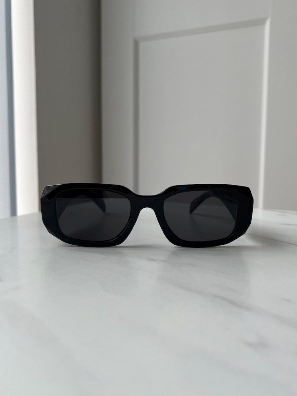 Classic chunky Trendy geometric all black Sunglasses black frame for woman
