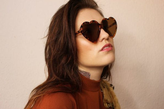 70s heart shaped sunglasses Retro oversized brown tortoise shell effect shades DEBBIE